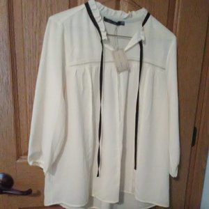 Doe & Rae Cream Blouse with Black velvet ribbon